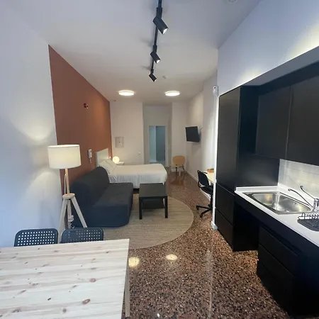 Espai Verd Benimaclet 公寓式酒店 3*