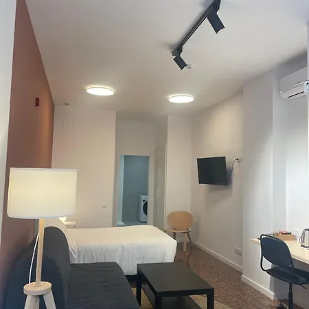 Espai Verd Benimaclet 公寓式酒店 3*