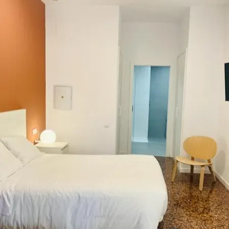 Espai Verd Benimaclet 公寓式酒店 3*